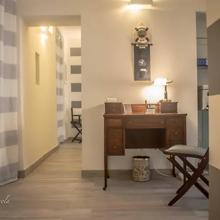 L'approdo Dell'ammiraglio La Spezia